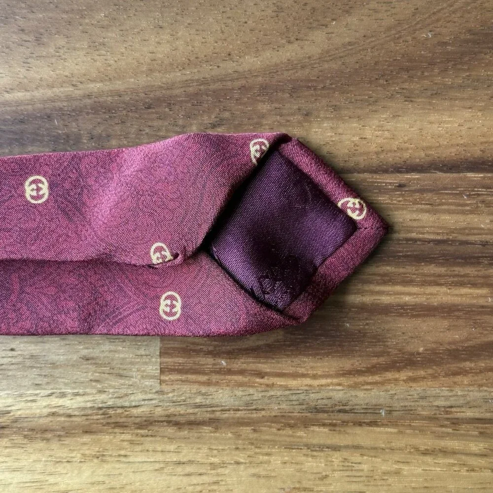 Vintage GUCCI Necktie GG Logo Silk Made In Italy Old Money Quiet Luxury Occasion